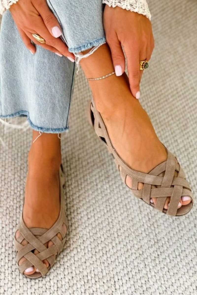 Hina - Woven Open-Toe Flat Sandals